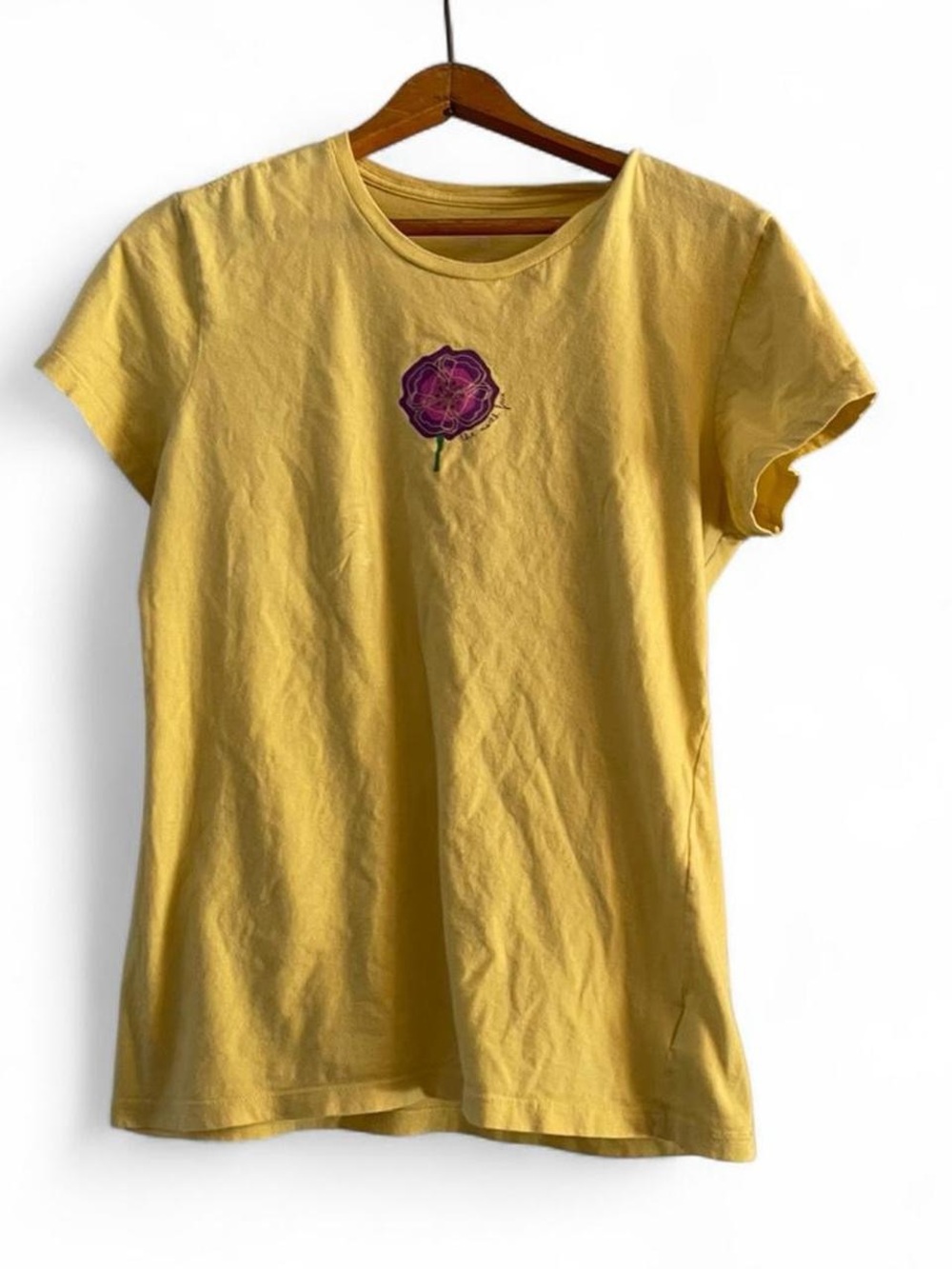 The North Face Women's M Yellow Tee Shirt Purple Flower Hiking Gorpcore Summer